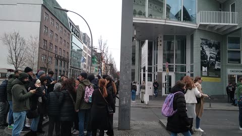 Checkpoint Charlie(Berlin Wall Crossing Between East and West Berlin)