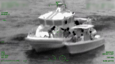 Coast Guard rescues 8 people from disabled boat off Venice