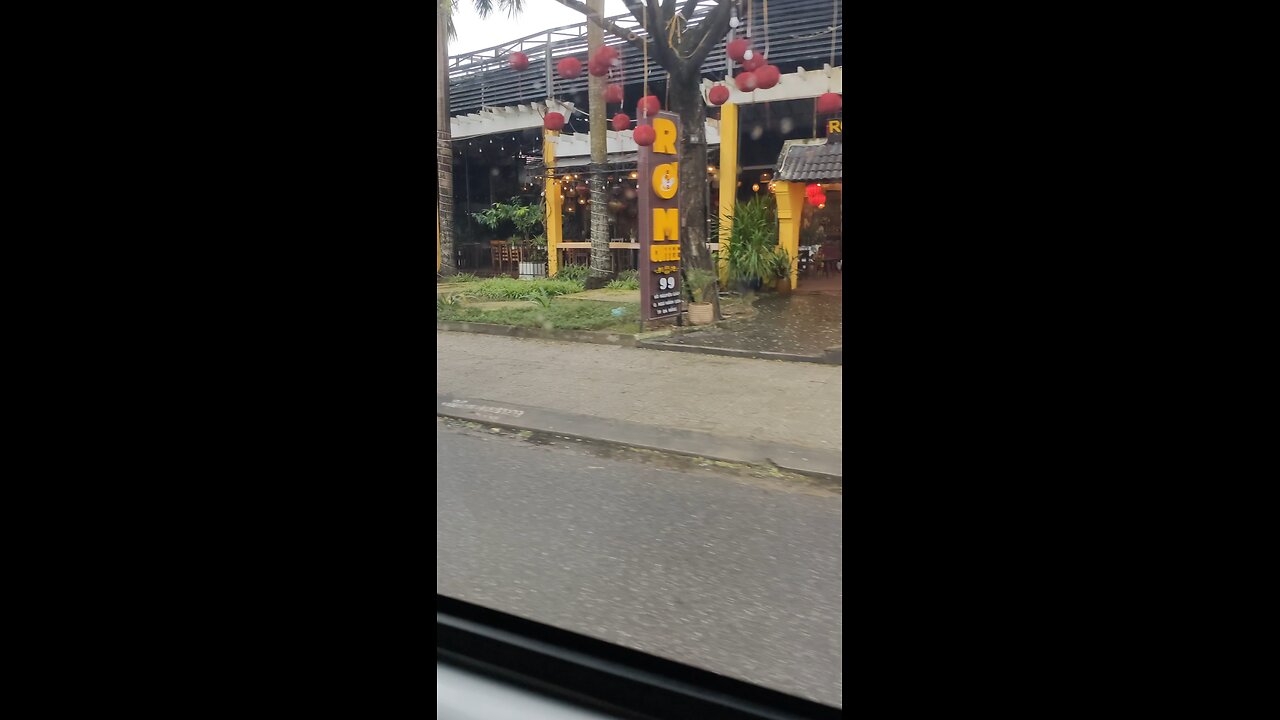 🌧️ Rainy Day Adventures: Hoi An to Da Nang 🌊 | Scenic Roadside Views 🚗