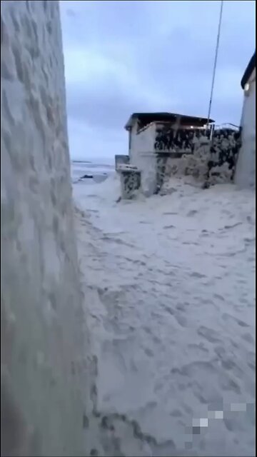 🌊The seaside town of Loughinny, near Dublin in Ireland