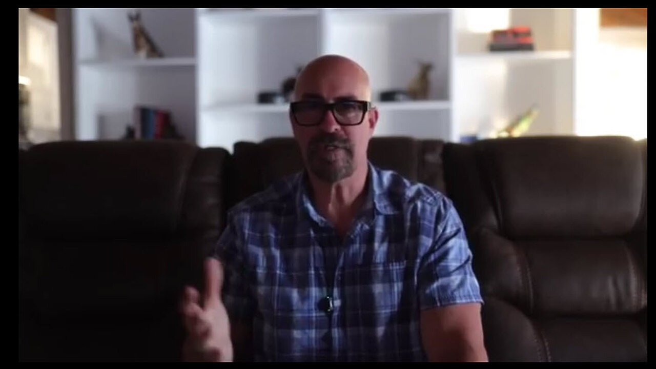 THE US ECONOMY IS IN BIG TROUBLE - CONSUMERS ARE BROKE