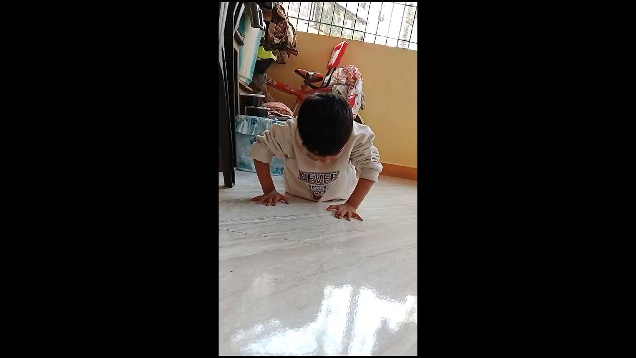 Push-up by baby Arahant