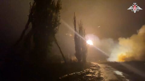 🇷🇺 🏹 🎬 🪖 A volley of 220-mm rocket shells was fired at the strongholds of the AFU