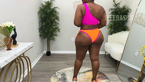 Thick ebony showing of curves in sexy lingerie