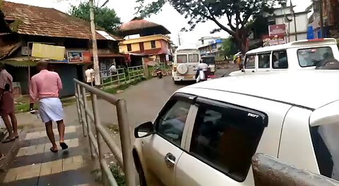 Unique Traffic Jam in Allepy,Kerala,India
