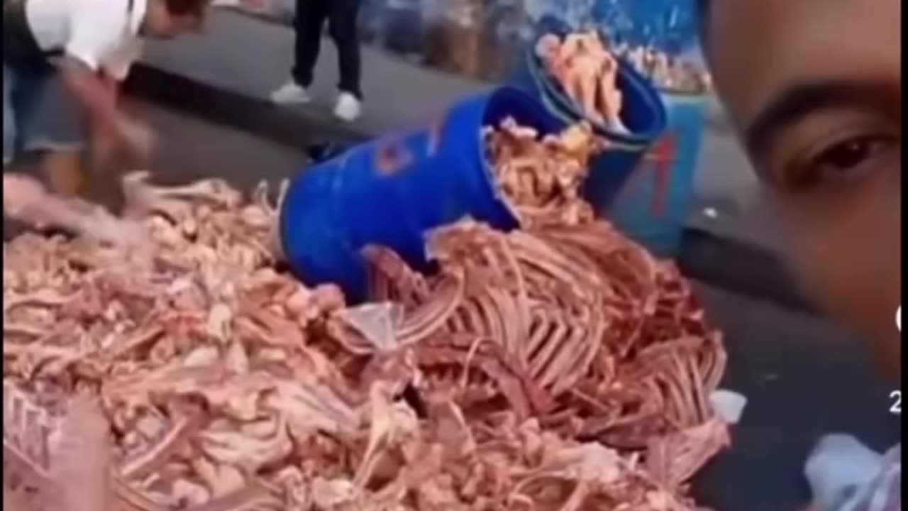 This is what they put in the process meet you buy at the deli 🤮🥵🤯🤦‍♂️🤬🤮🤬