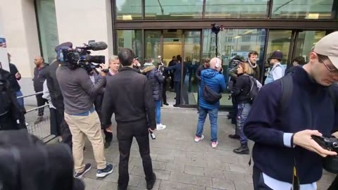 Tommy Robinson in court today on terrorism charges… for refusing to hand over his phone.