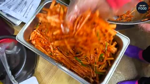 Only Locals Know This Hidden Fish Grill Grandma Set Meal at the Harbor | Korean Street Food