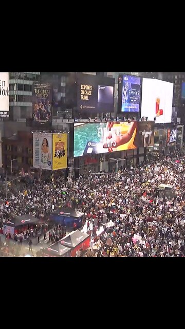 🇺🇸👑 Miles de personas salen a protestar contra Trump en EE.UU.