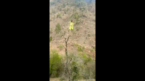 are yah kahan Jade Ho Tum Agar niche Gir Gaye