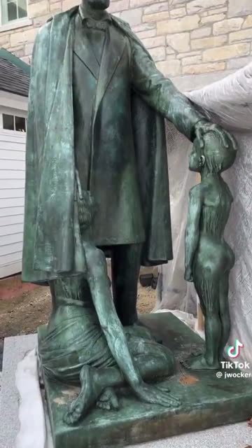 Statue of Abraham Lincoln in Vermont