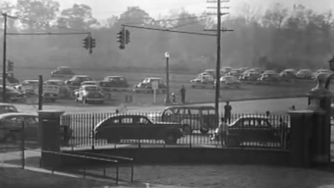 [PICKETERS AT GREENFIELD VILLAGE] - [PICKETERS AT GREENFIELD VILLAGE] - fc-fc-2589