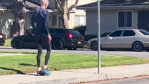 🤖 First Humanoid Robot Spotted in Los Angeles | FunFM