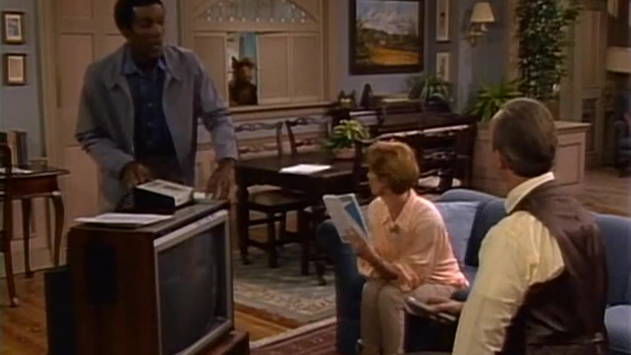 CLASSIC TELEVISION. ' ALF ' ALIEN Life Form