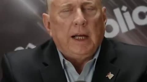 Col. Douglass Macgregor explains why Zelensky is a "little Stalin"