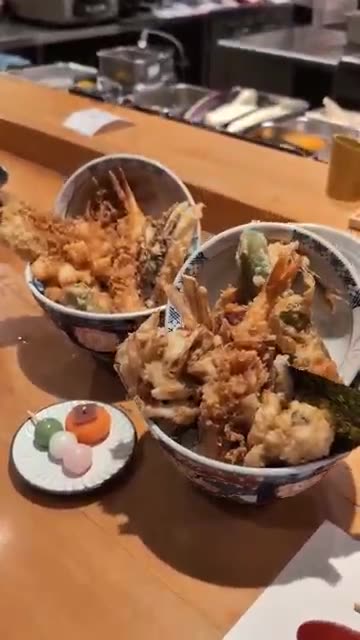 Best Tempura Rice Bowl in Osaka Japan 🍤🍚 | Tempura Makino 🇯🇵