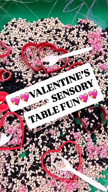 💖VALENTINE’S FUN 💝 ⚪️⚫️WHITE & BLACK BEAN SENSORY TABLE ✨