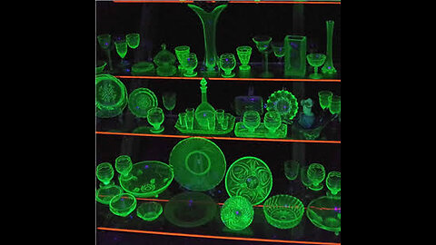 How to spot Uranium, Cobalt, and Manganese glass in the antique store?