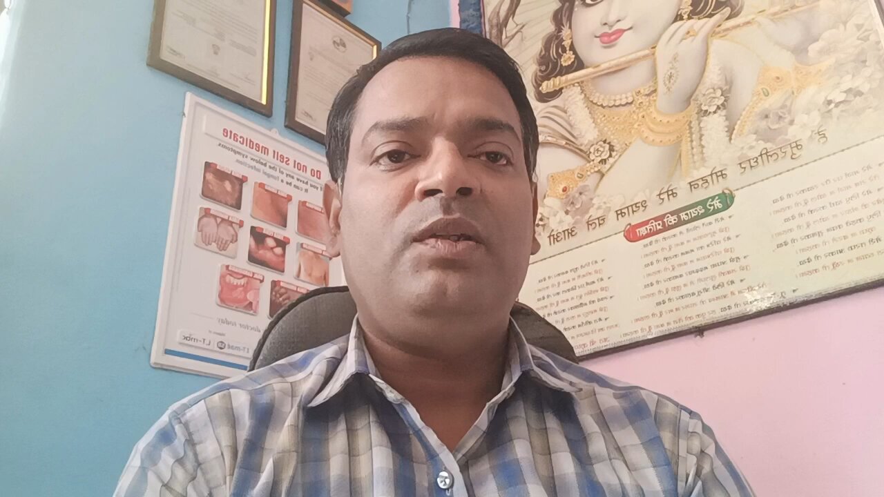 सिर में रूसी,खुजली,बालों के झड़ने का सही इलाज ।