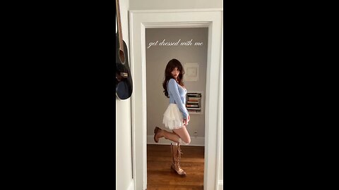 get dressed with meee