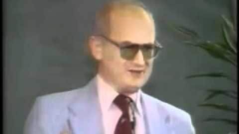 前克格勃特工尤里·亚历山德罗维奇·贝兹梅诺夫讲解苏联如何颠覆与接管西方社会