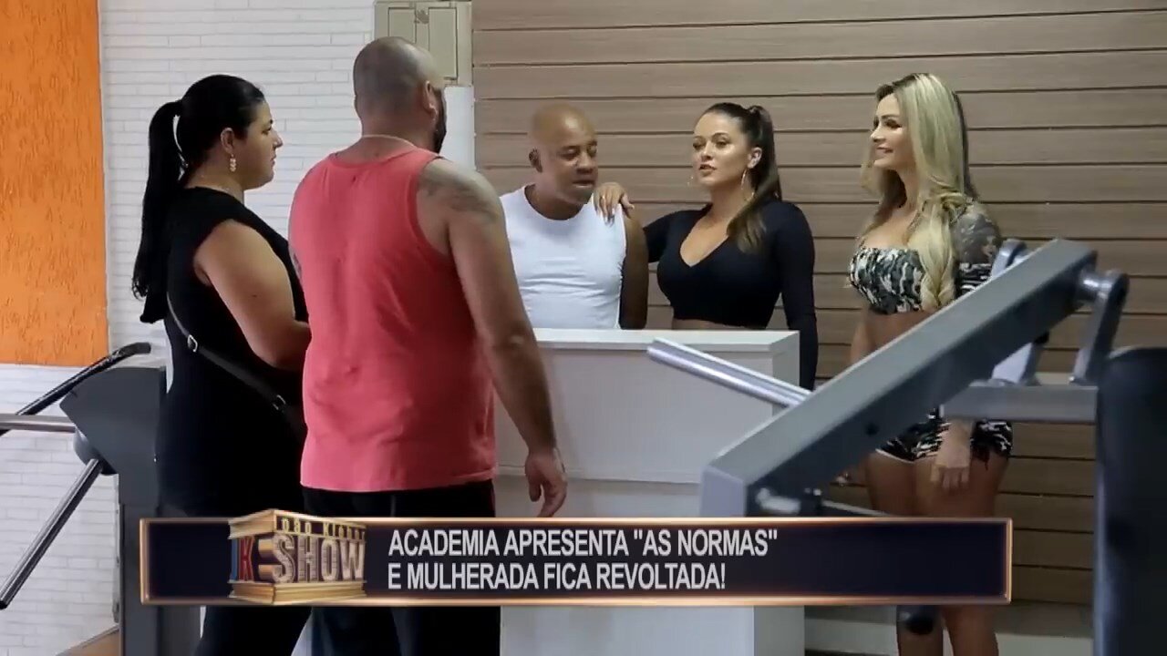 GYM RULES LEAVE HUSBANDS IN A BAD SIDE