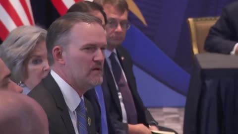 . @POTUS and Malaysian Prime Minister @anwaribrahim sign a Memorandum