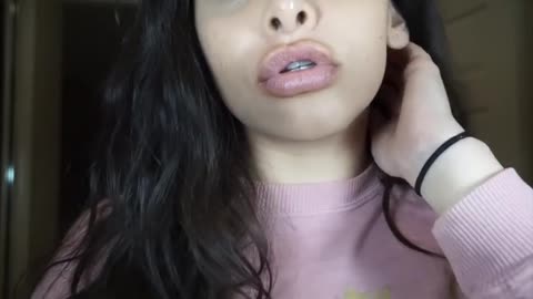 HOW TO FAKE BIG LIPS | MISSSPERU