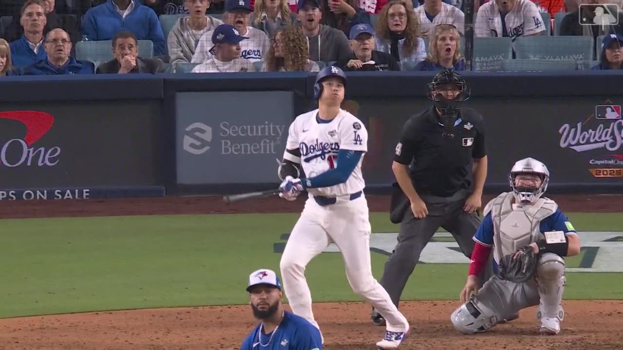 Shohei Ohtani con su segundo bambinazo