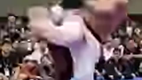 Wudang masters challenge Japanese players # Fight boxing and combat # Competition venue