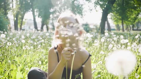 WHAT TO DO WHEN YOUR CHILD MISBEHAVES IN PUBLIC!