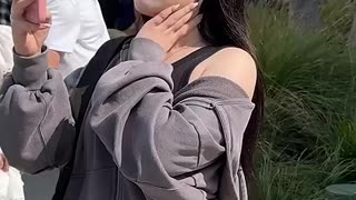 Viral: Singing Karaoke Songs in Public