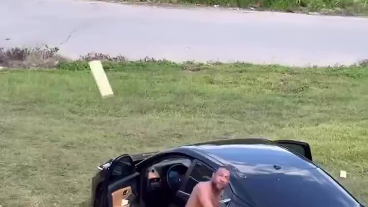 Steal the air compressor, workers started launching wood and firing their nail guns