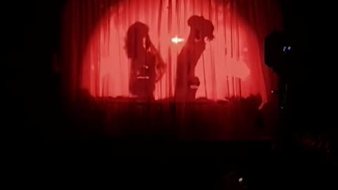 Sabrina Carpenter Performing Outro of 'Bed Chem' at London Short n Sweet