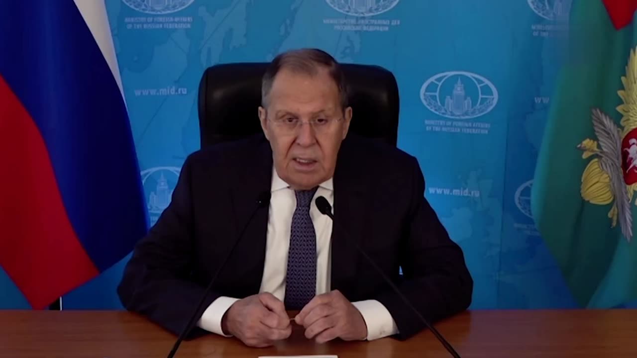 Lavrov: Demilitarizace a denacifikace Ukrajiny jsou povinnými podmínkami