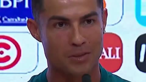 A recepção de Cristiano Ronaldo a Geovany Quenda 🤝