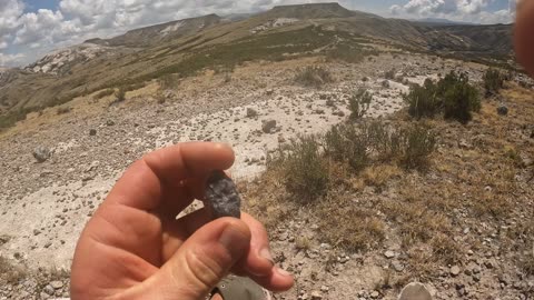 Obsidian arrowheads in the Andes