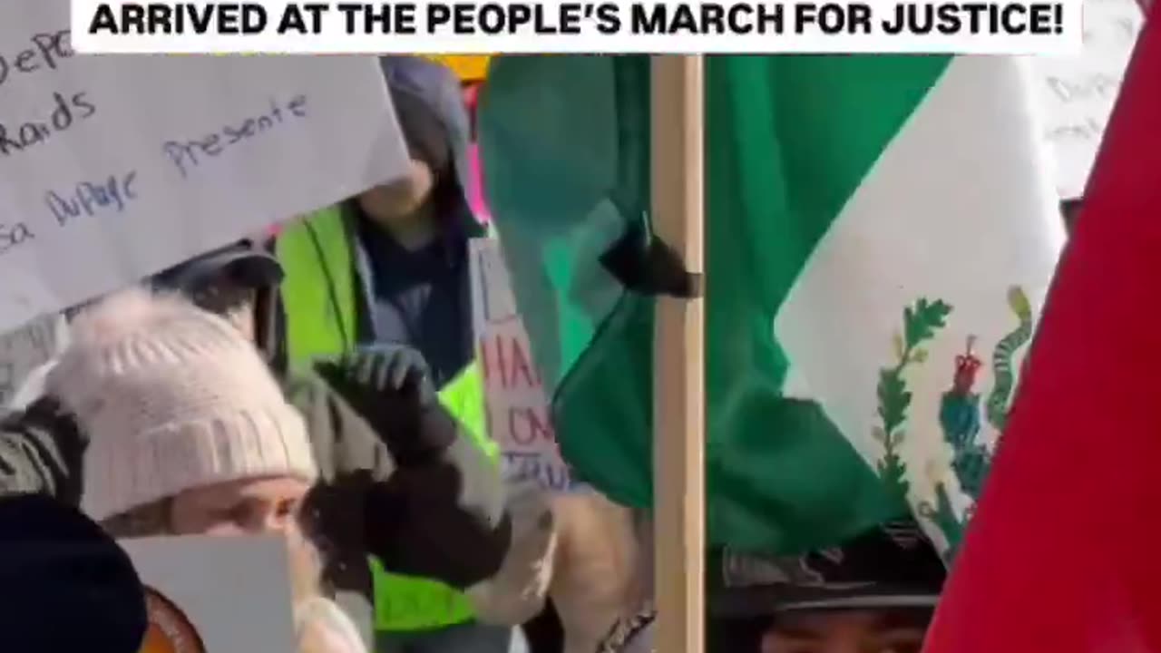 Illegals with foreign flags march in front of Trump Tower in Chicago to demand zero deportations