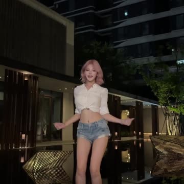 Daily Beauty EP 221 | Flirty Creamy Short shorts Tempting Romantic Dance