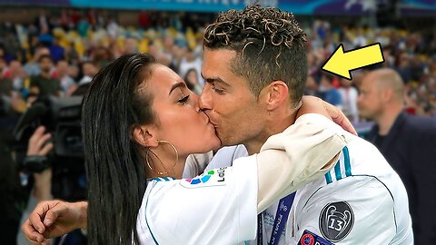 Unexpected Stuff Cristiano Ronaldo | Kiss the ladi referee how | Cristiano Ronaldo latest video.