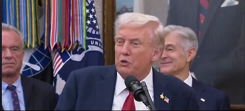 RFK Sneezes and Trump jokes about covid lmao🤣🤣😭