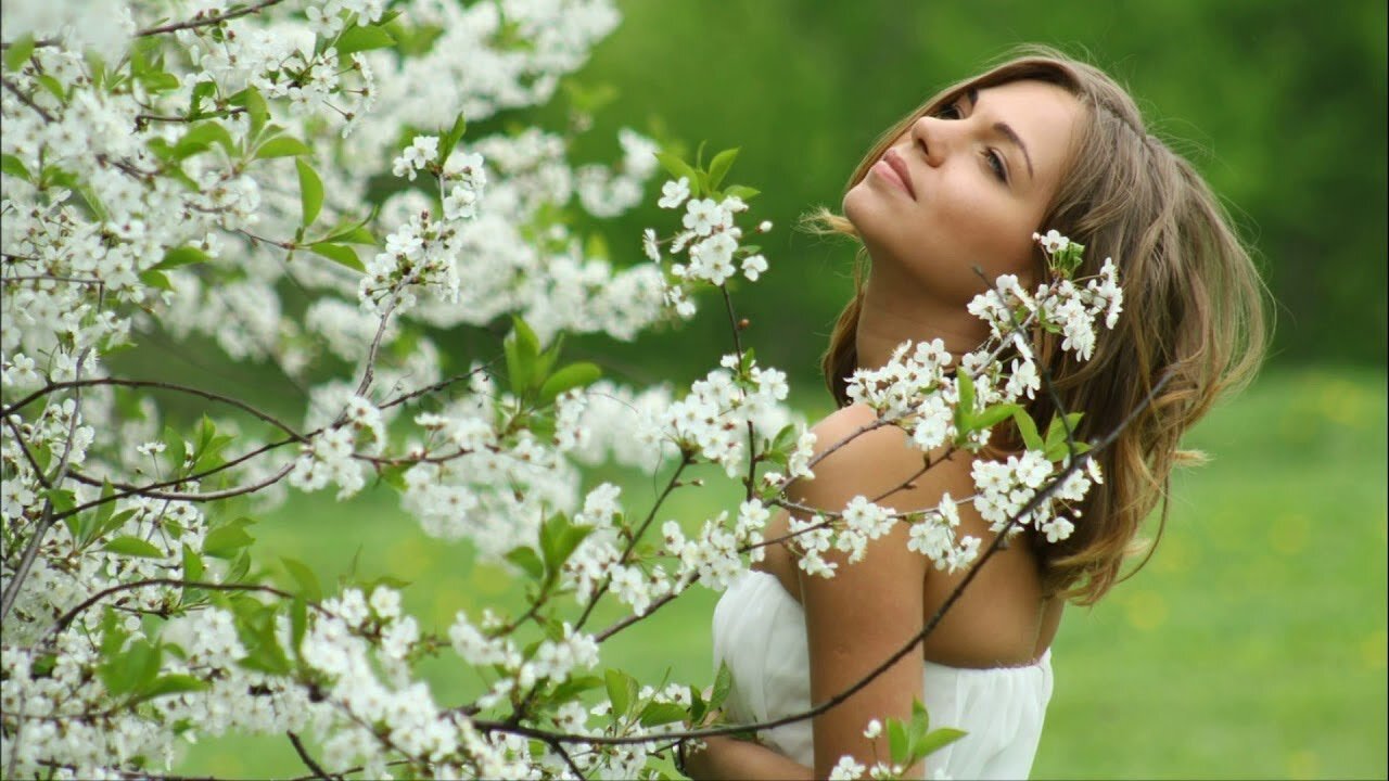 Весёлая песня про девушек и весну!