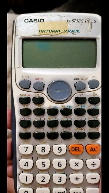 Máy tính của một em chuyên Toán như thế nào?