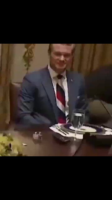 Social media continues to discuss Pentagon Chief Pete Hegseth's tie.