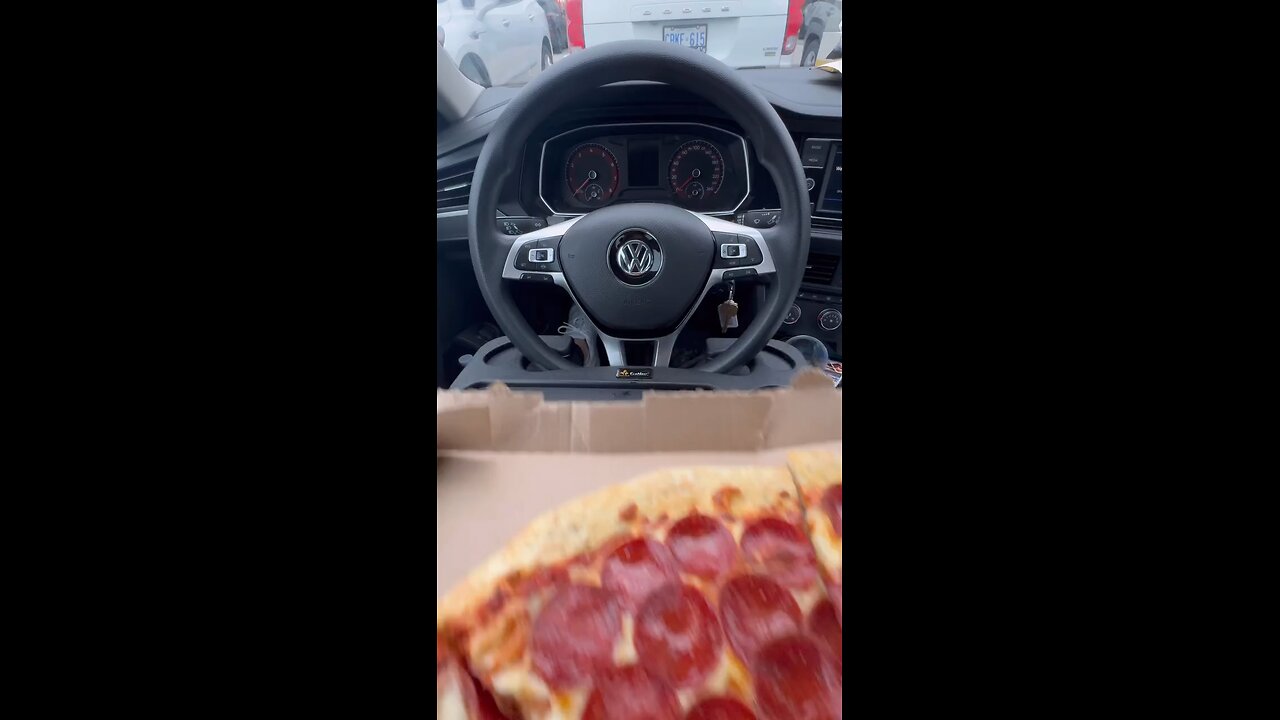 Follow for more ASMR videos🌮🍟 Credits: @moeeatss #mukbang #asmr #fastfood #asmreating