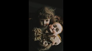 S05 E15 - Evil arm next to my bed, 10 or so Evil arms hanging from ceiling