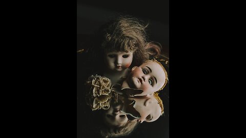 S05 E15 - Evil arm next to my bed, 10 or so Evil arms hanging from ceiling