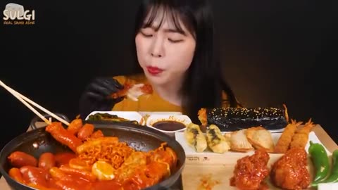 ASMR MUKBANG Spicy chicken Tteokbokki, Seasoned Chicken, Cheese Kimchi Gimbap, fried food, Eating