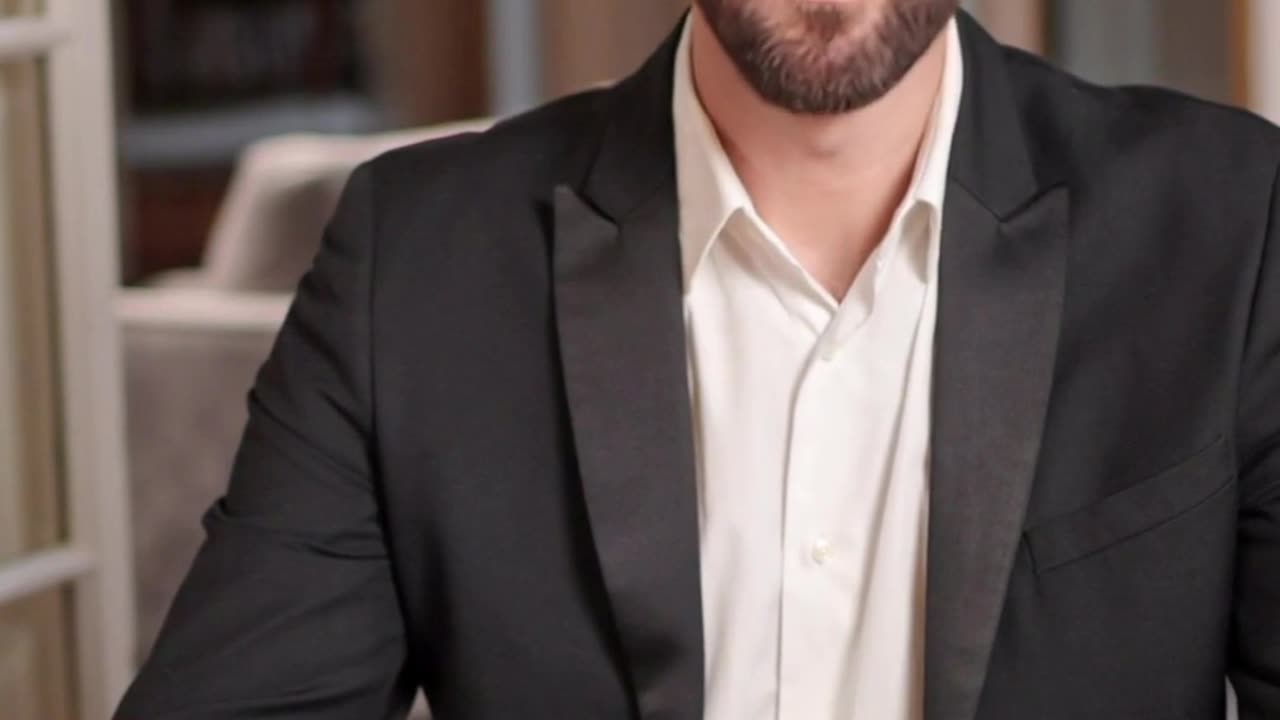 Hire & Pay Anywhere in 130+ Countries with Deel’s All-in-One Platform