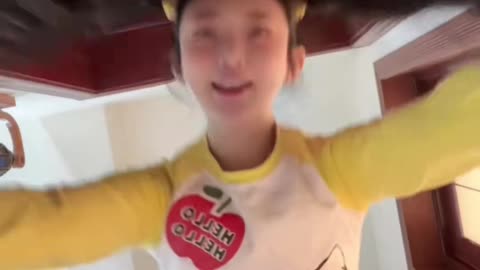 Provocative Pearl Pleated Skirt Tempting Outfit Transition - Daily Beauty EP 534